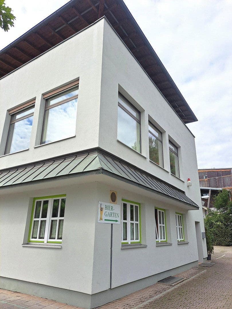 Prodej nebytového prostoru 1.867 m², Graslitzer Str. 4, Waldkraiburg, Bavorsko Prodej nebytového prostoru 1.867 m², Graslitzer Str. 4, Waldkraiburg, Bavorsko