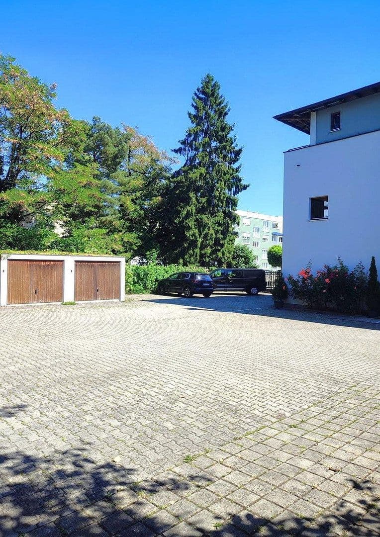 Prodej nebytového prostoru 1.867 m², Graslitzer Str. 4, Waldkraiburg, Bavorsko Prodej nebytového prostoru 1.867 m², Graslitzer Str. 4, Waldkraiburg, Bavorsko