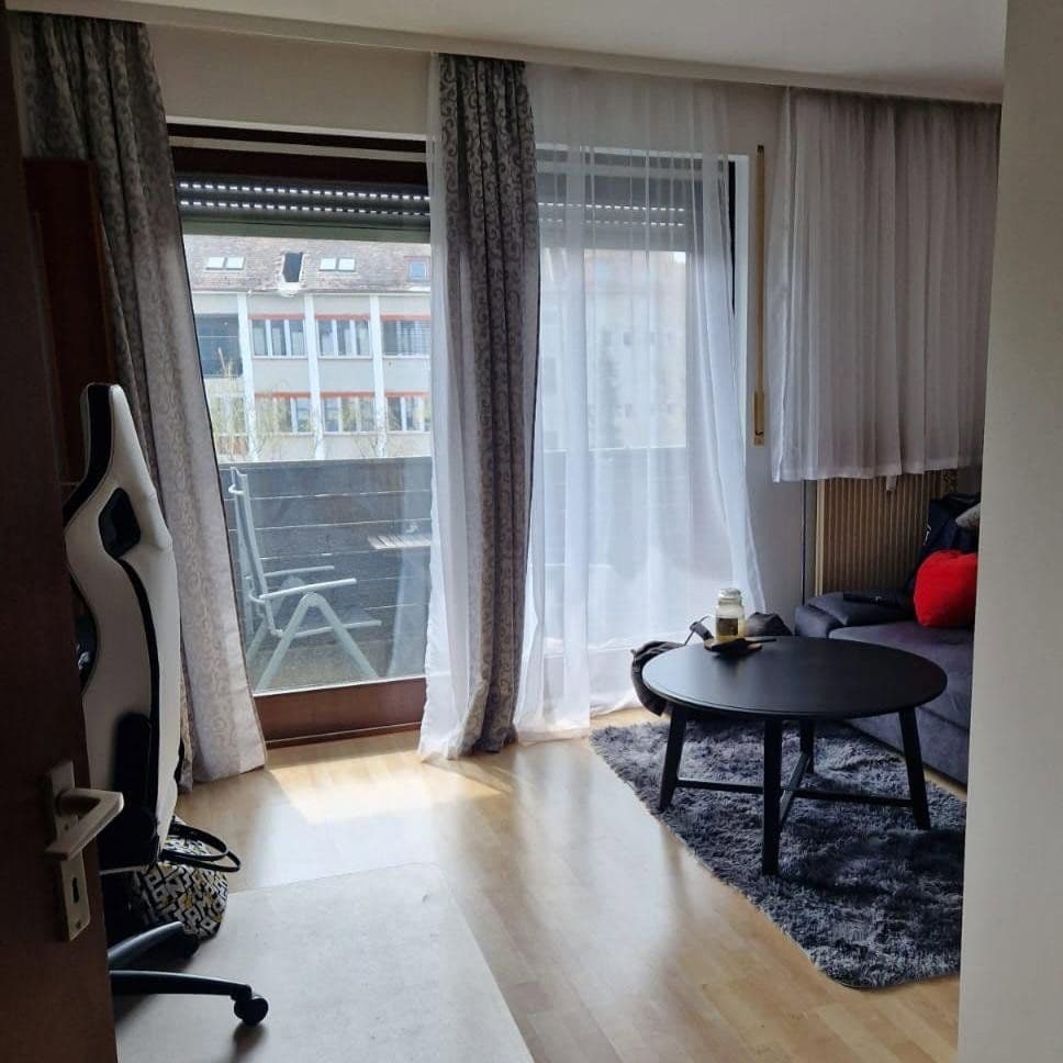 Pronájem bytu 1+1 37 m², Willibaldstraße 6, Nürnberg, Bavorsko Pronájem bytu 1+1 37 m², Willibaldstraße 6, Nürnberg, Bavorsko