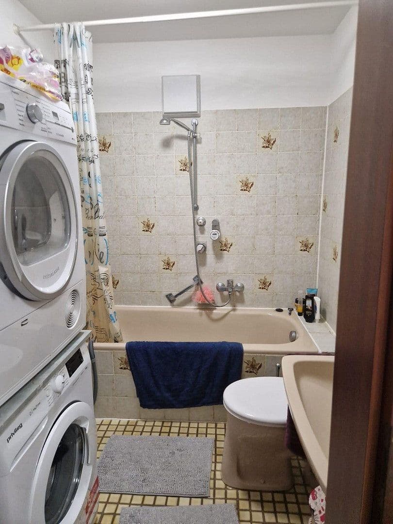 Pronájem bytu 1+1 37 m², Willibaldstraße 6, Nürnberg, Bavorsko Pronájem bytu 1+1 37 m², Willibaldstraße 6, Nürnberg, Bavorsko