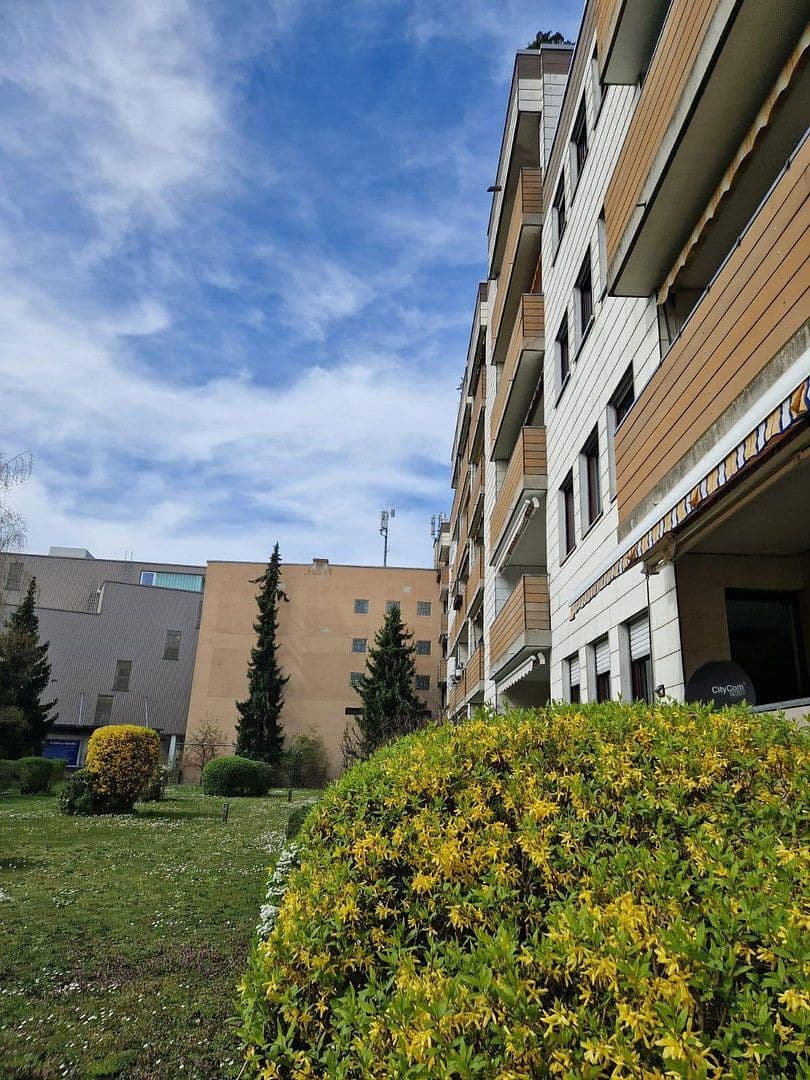 Pronájem bytu 1+1 37 m², Willibaldstraße 6, Nürnberg, Bavorsko Pronájem bytu 1+1 37 m², Willibaldstraße 6, Nürnberg, Bavorsko