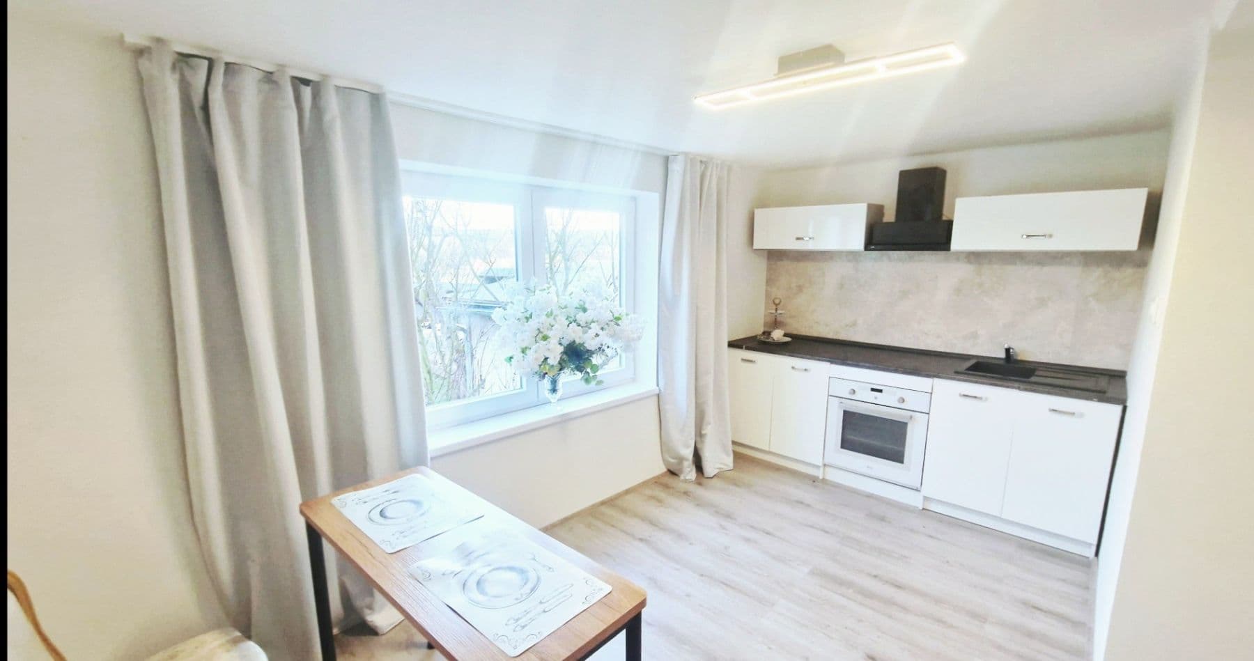 Prodej domu 125 m², pozemek 126 m², Tachlovice, Středočeský kraj Prodej domu 125 m², pozemek 126 m², Tachlovice, Středočeský kraj