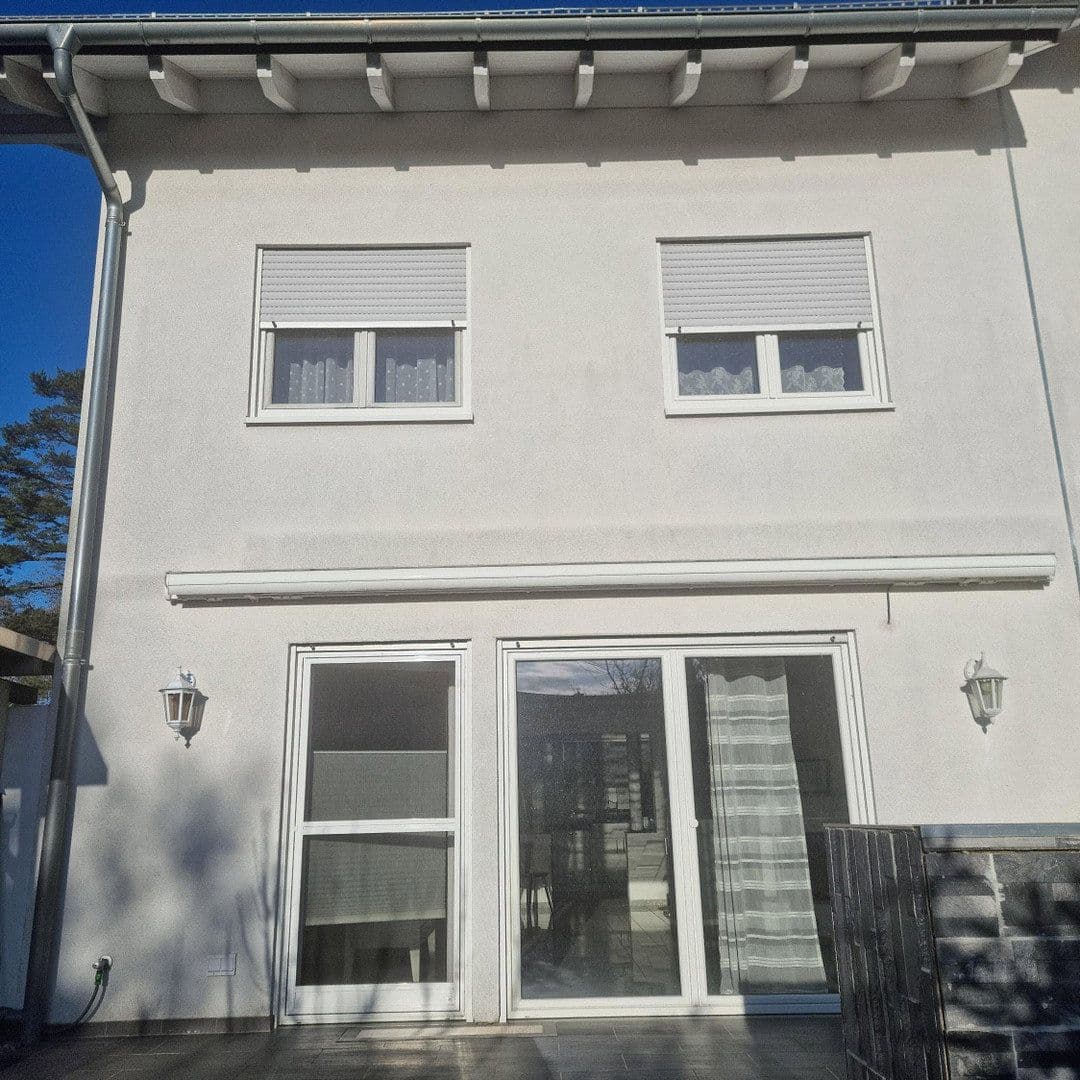 Prodej domu 161 m², pozemek 222 m², Pforzheim, Bádensko-Württembersko Prodej domu 161 m², pozemek 222 m², Pforzheim, Bádensko-Württembersko