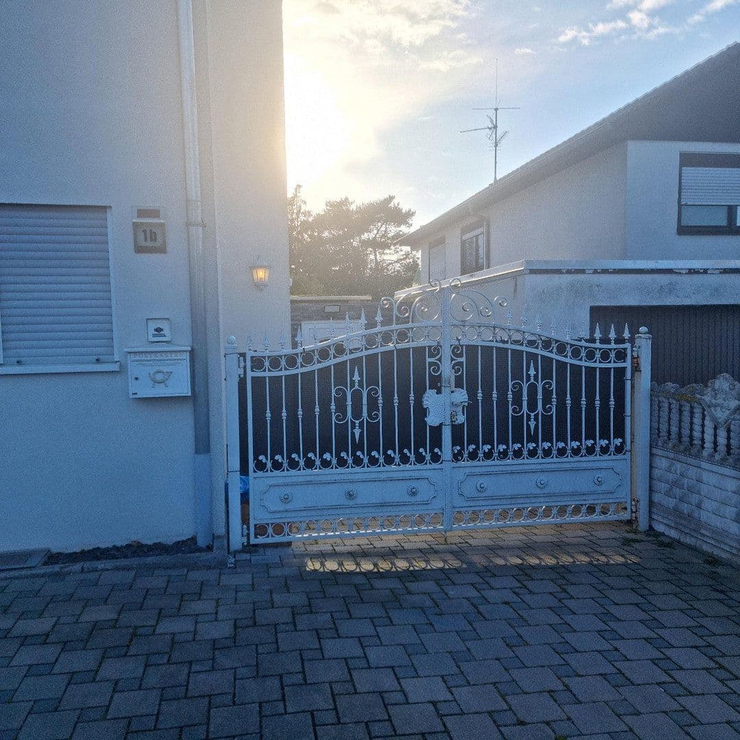 Prodej domu 161 m², pozemek 222 m², Pforzheim, Bádensko-Württembersko Prodej domu 161 m², pozemek 222 m², Pforzheim, Bádensko-Württembersko