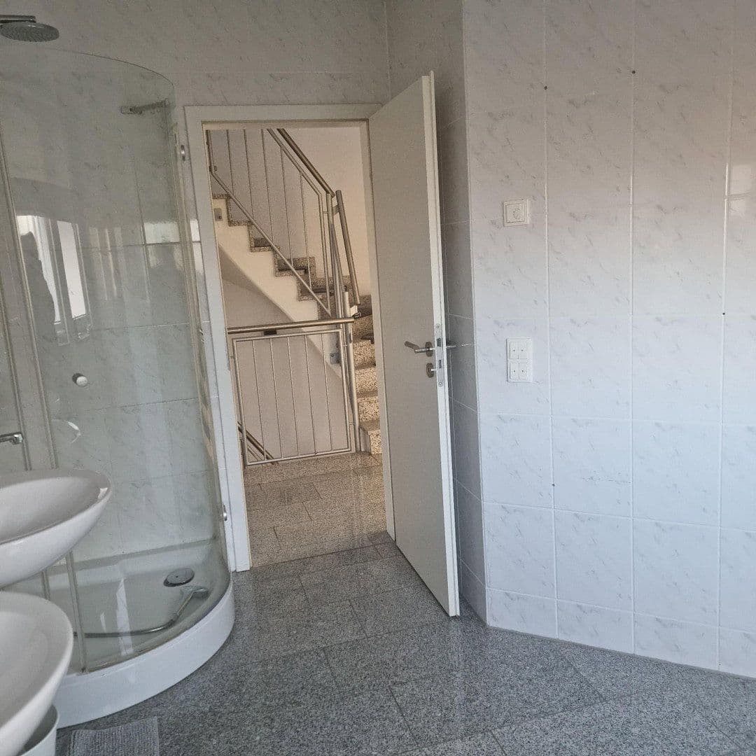 Prodej domu 161 m², pozemek 222 m², Pforzheim, Bádensko-Württembersko Prodej domu 161 m², pozemek 222 m², Pforzheim, Bádensko-Württembersko