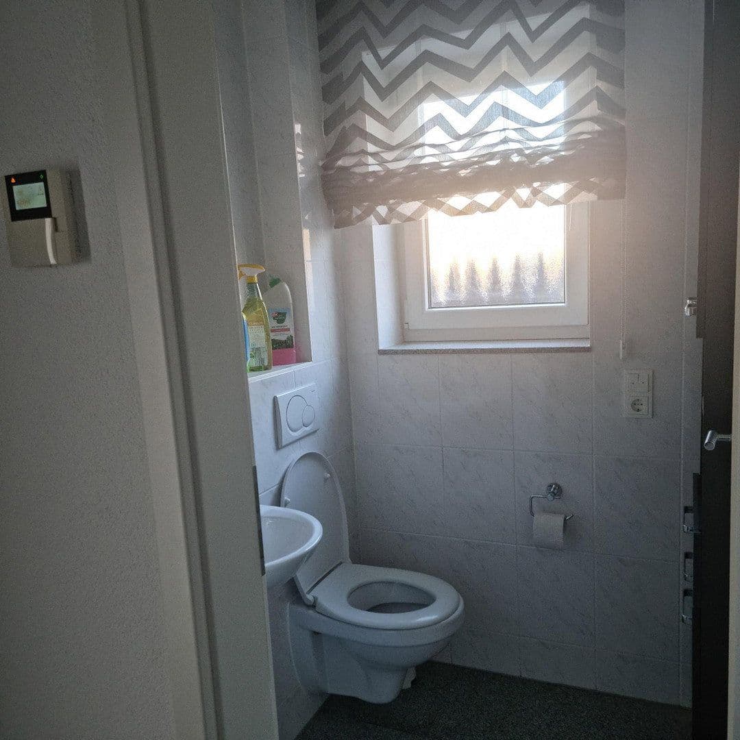 Prodej domu 161 m², pozemek 222 m², Pforzheim, Bádensko-Württembersko Prodej domu 161 m², pozemek 222 m², Pforzheim, Bádensko-Württembersko