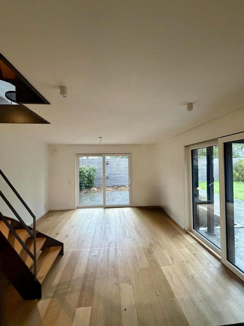 Prodej domu 155 m², pozemek 250 m², Am Brabandkanal 5d, Hamburg, Hamburg Prodej domu 155 m², pozemek 250 m², Am Brabandkanal 5d, Hamburg, Hamburg