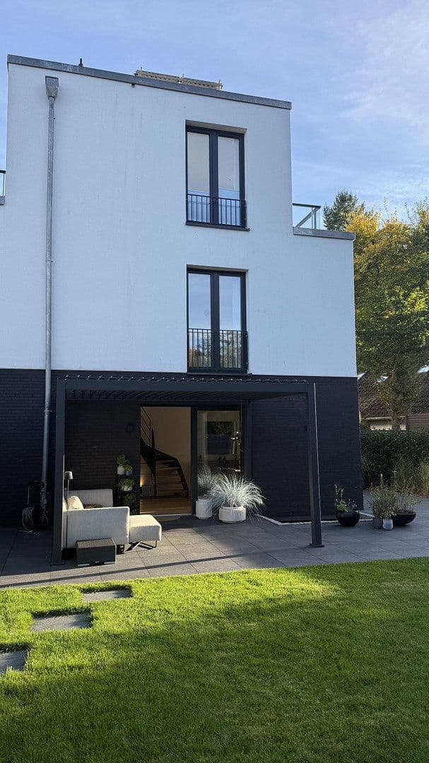 Prodej domu 155 m², pozemek 250 m², Am Brabandkanal 5d, Hamburg, Hamburg Prodej domu 155 m², pozemek 250 m², Am Brabandkanal 5d, Hamburg, Hamburg