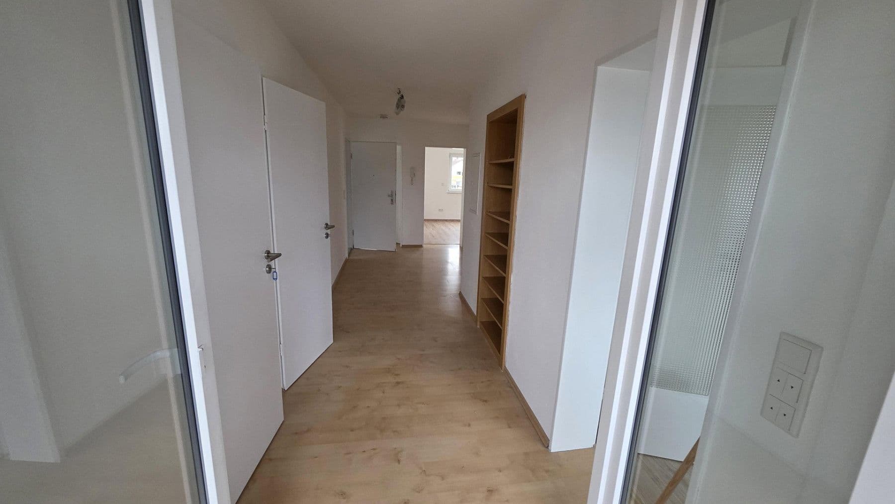 Pronájem bytu 3+1 81 m², Schifferstadt, Porýní-Falc Pronájem bytu 3+1 81 m², Schifferstadt, Porýní-Falc