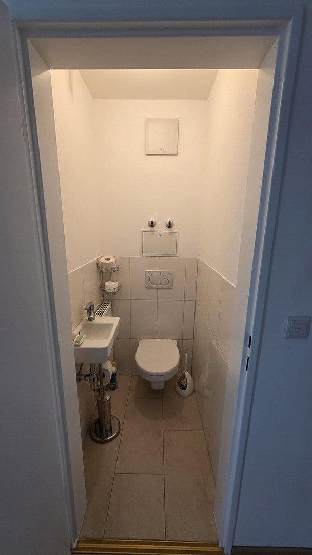 Pronájem bytu 3+1 81 m², Schifferstadt, Porýní-Falc Pronájem bytu 3+1 81 m², Schifferstadt, Porýní-Falc