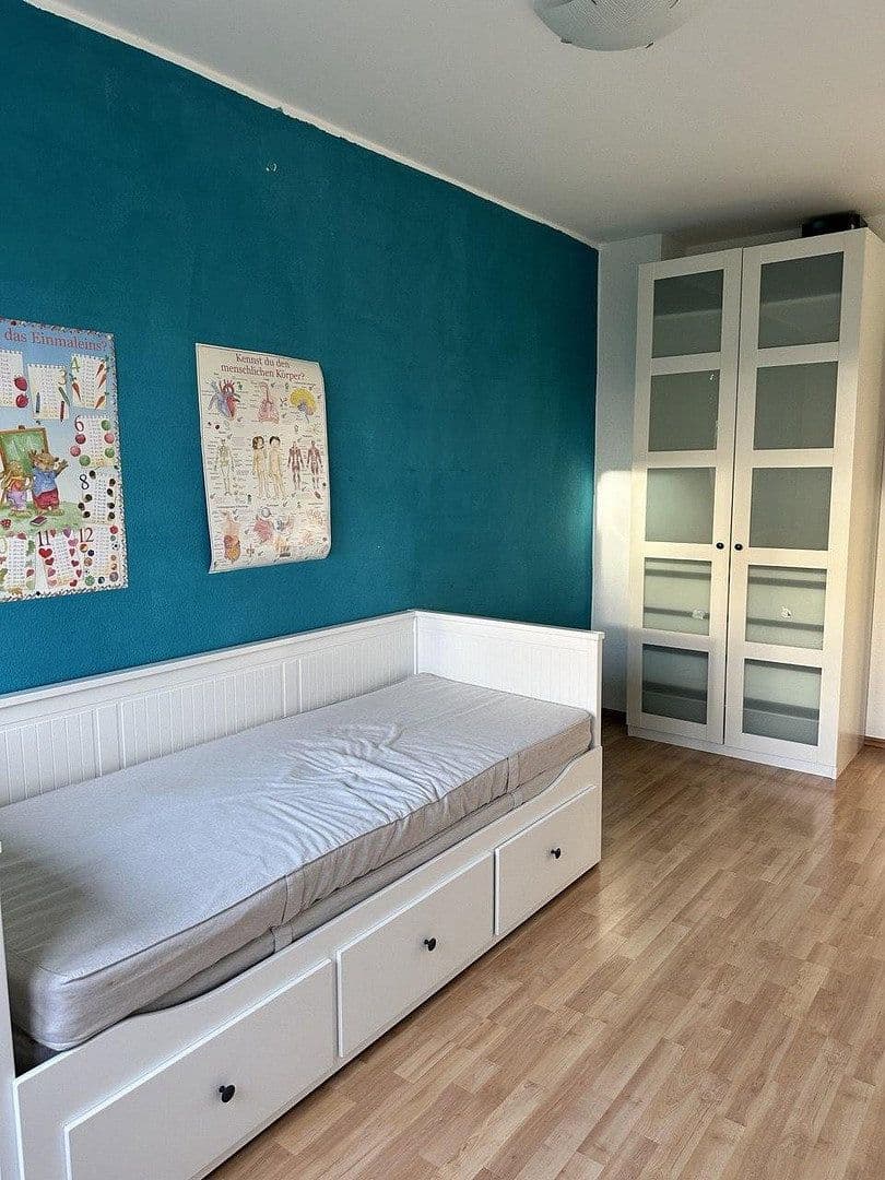 Pronájem bytu 3+1 70 m², Frankfurt am Main, Hessen Pronájem bytu 3+1 70 m², Frankfurt am Main, Hessen