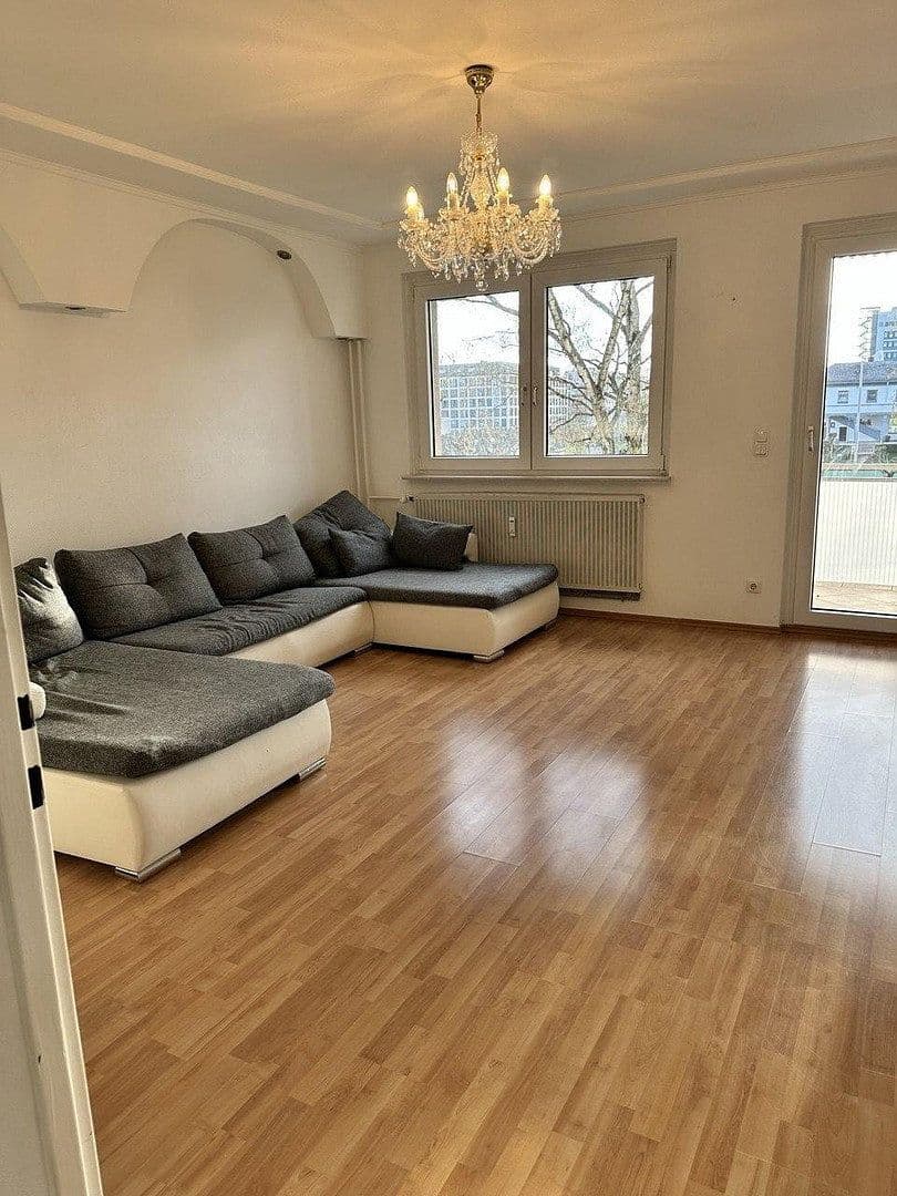 Pronájem bytu 3+1 70 m², Frankfurt am Main, Hessen Pronájem bytu 3+1 70 m², Frankfurt am Main, Hessen