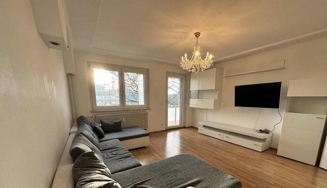 Pronájem bytu 3+1 70 m², Frankfurt am Main, Hessen Pronájem bytu 3+1 70 m², Frankfurt am Main, Hessen