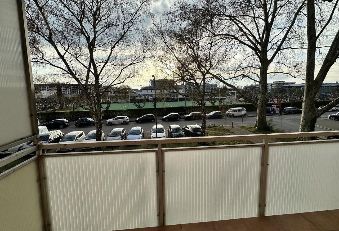 Pronájem bytu 3+1 70 m², Frankfurt am Main, Hessen Pronájem bytu 3+1 70 m², Frankfurt am Main, Hessen