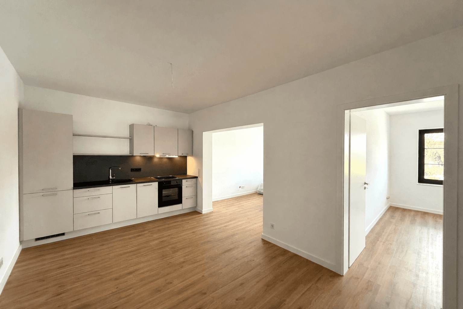 Pronájem bytu 2+kk 56 m², Zeißstr. 44, Hannover, Dolní Sasko Pronájem bytu 2+kk 56 m², Zeißstr. 44, Hannover, Dolní Sasko