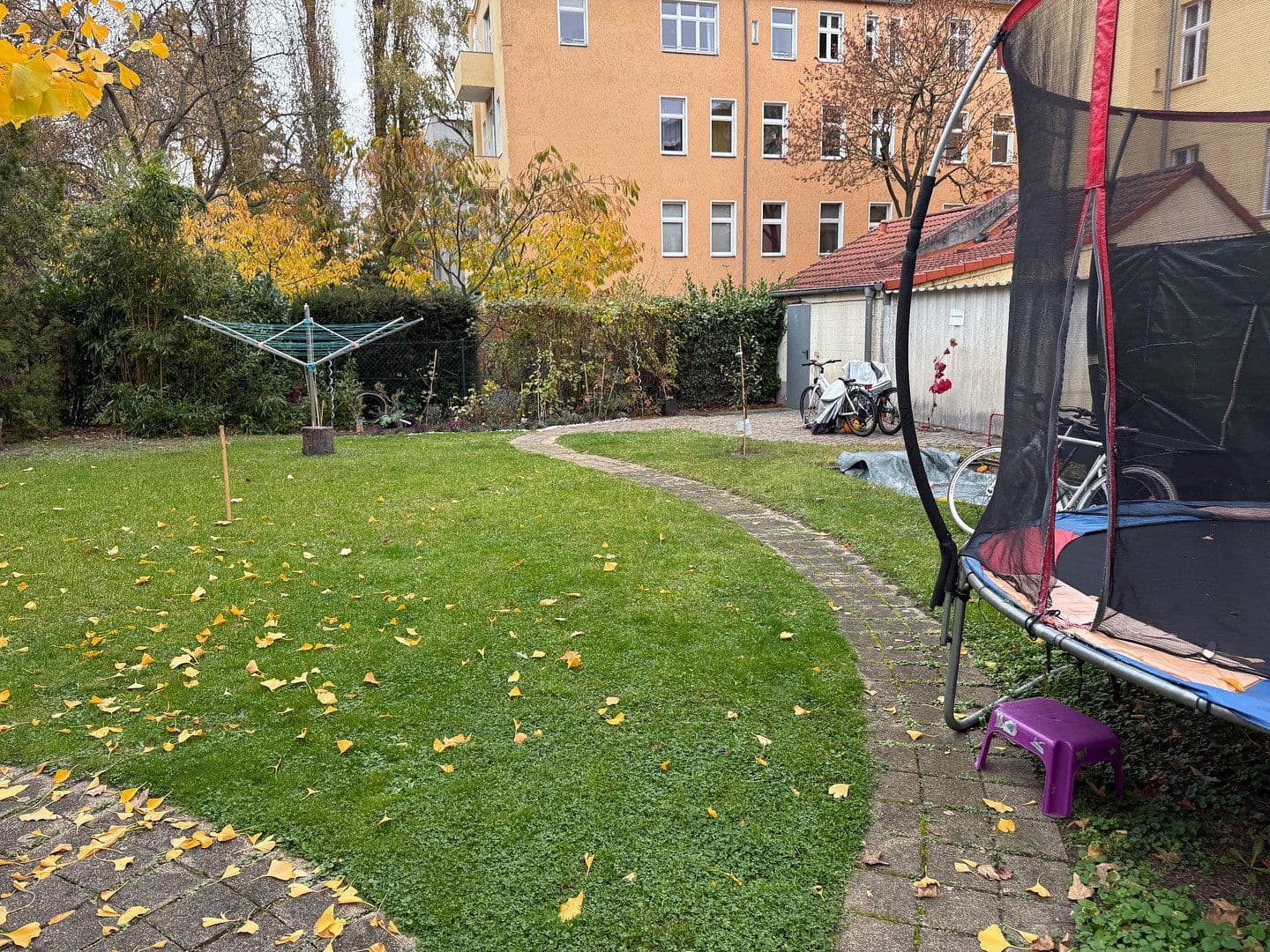 Prodej bytu 4+kk 97 m², Treskowallee 56, Berlin, Berlín Prodej bytu 4+kk 97 m², Treskowallee 56, Berlin, Berlín