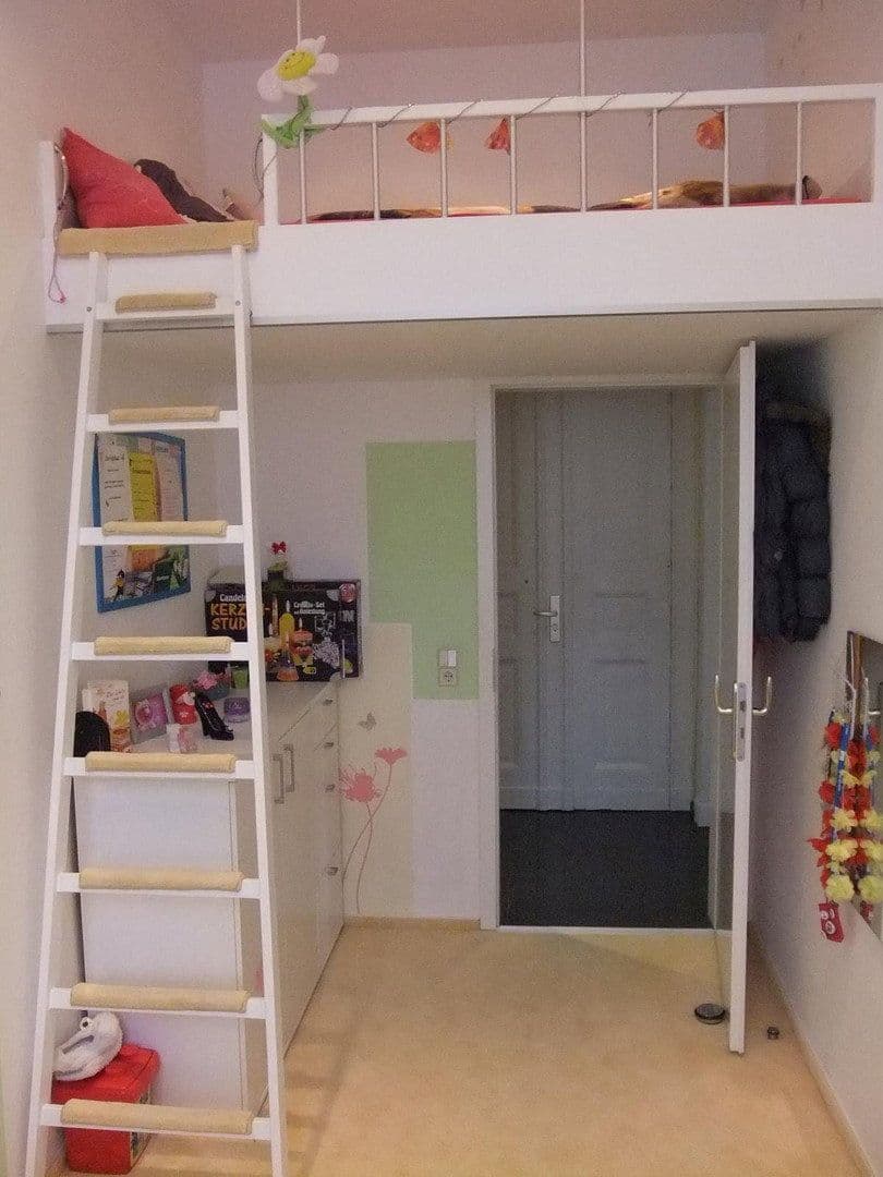 Prodej bytu 4+kk 97 m², Treskowallee 56, Berlin, Berlín Prodej bytu 4+kk 97 m², Treskowallee 56, Berlin, Berlín