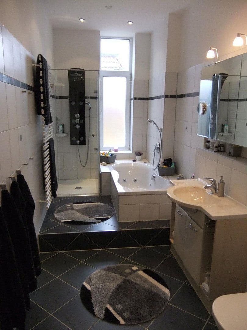 Prodej bytu 4+kk 97 m², Treskowallee 56, Berlin, Berlín Prodej bytu 4+kk 97 m², Treskowallee 56, Berlin, Berlín