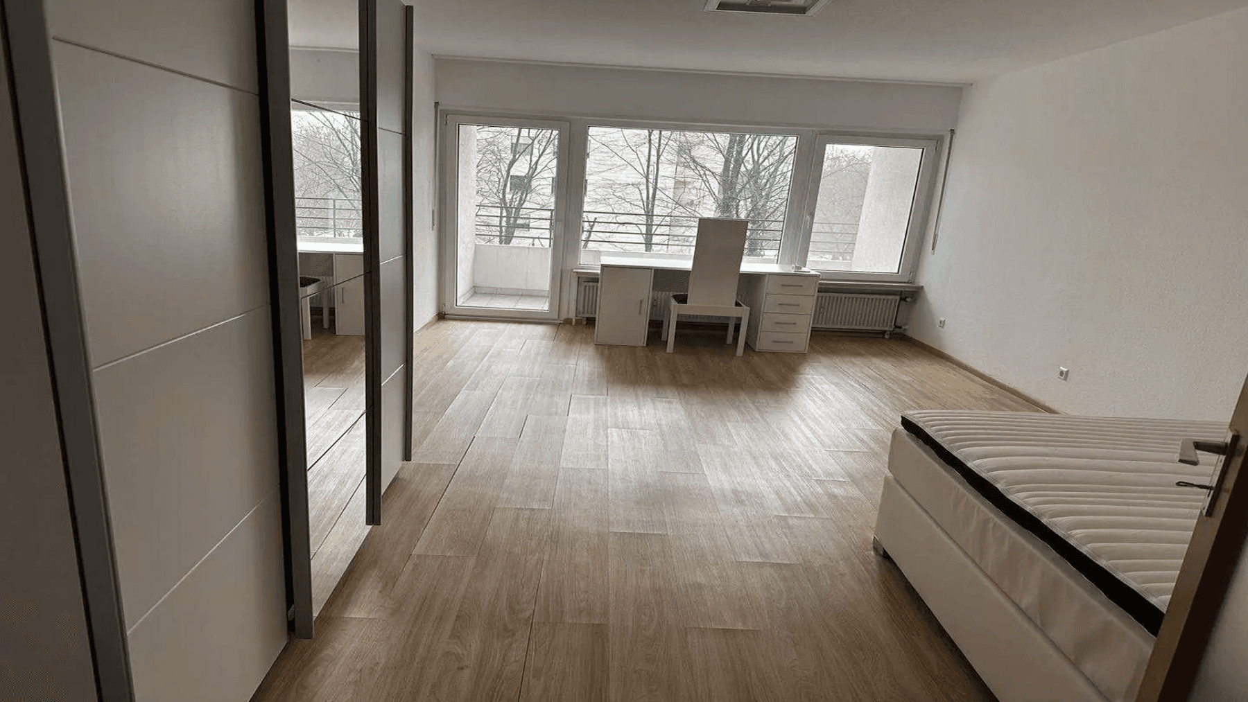 Pronájem bytu 1+1 34 m², Heidelberg, Bádensko-Württembersko Pronájem bytu 1+1 34 m², Heidelberg, Bádensko-Württembersko