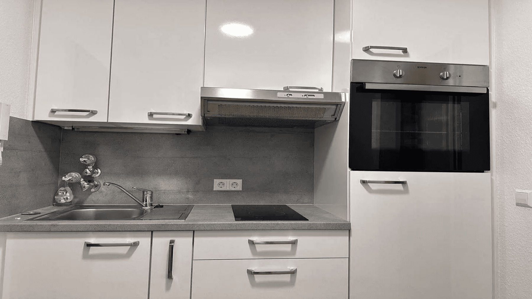 Pronájem bytu 1+1 34 m², Heidelberg, Bádensko-Württembersko Pronájem bytu 1+1 34 m², Heidelberg, Bádensko-Württembersko