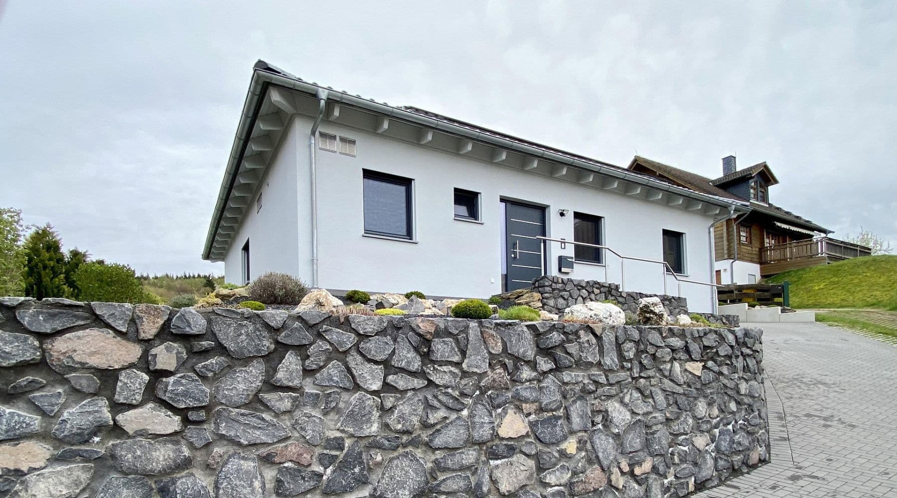 Prodej domu 98 m², pozemek 650 m², Weidenbach, Porýní-Falc Prodej domu 98 m², pozemek 650 m², Weidenbach, Porýní-Falc