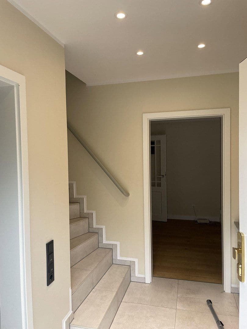 Prodej domu 240 m², pozemek 2.100 m², Bergisch Gladbach, Severní Porýní-Vestfálsko Prodej domu 240 m², pozemek 2.100 m², Bergisch Gladbach, Severní Porýní-Vestfálsko