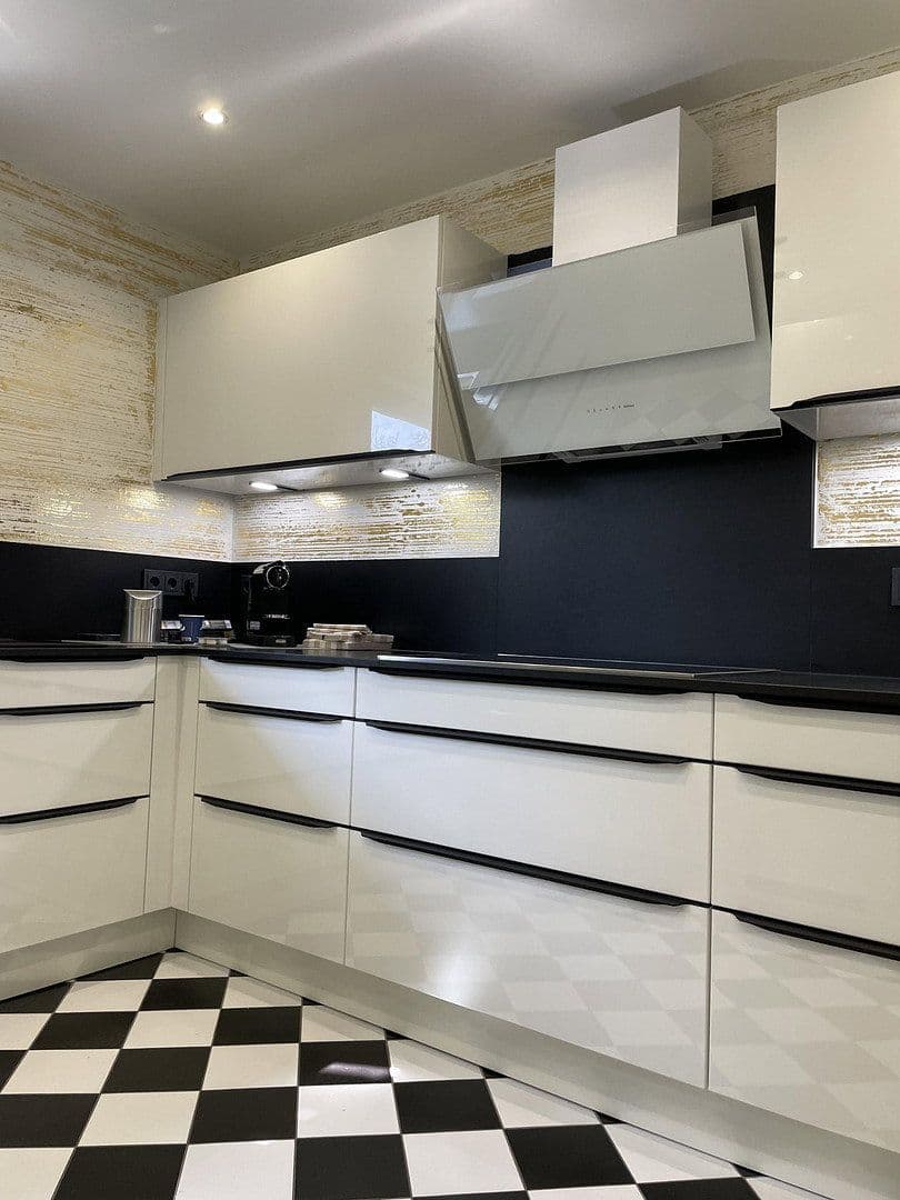 Prodej domu 240 m², pozemek 2.100 m², Bergisch Gladbach, Severní Porýní-Vestfálsko Prodej domu 240 m², pozemek 2.100 m², Bergisch Gladbach, Severní Porýní-Vestfálsko