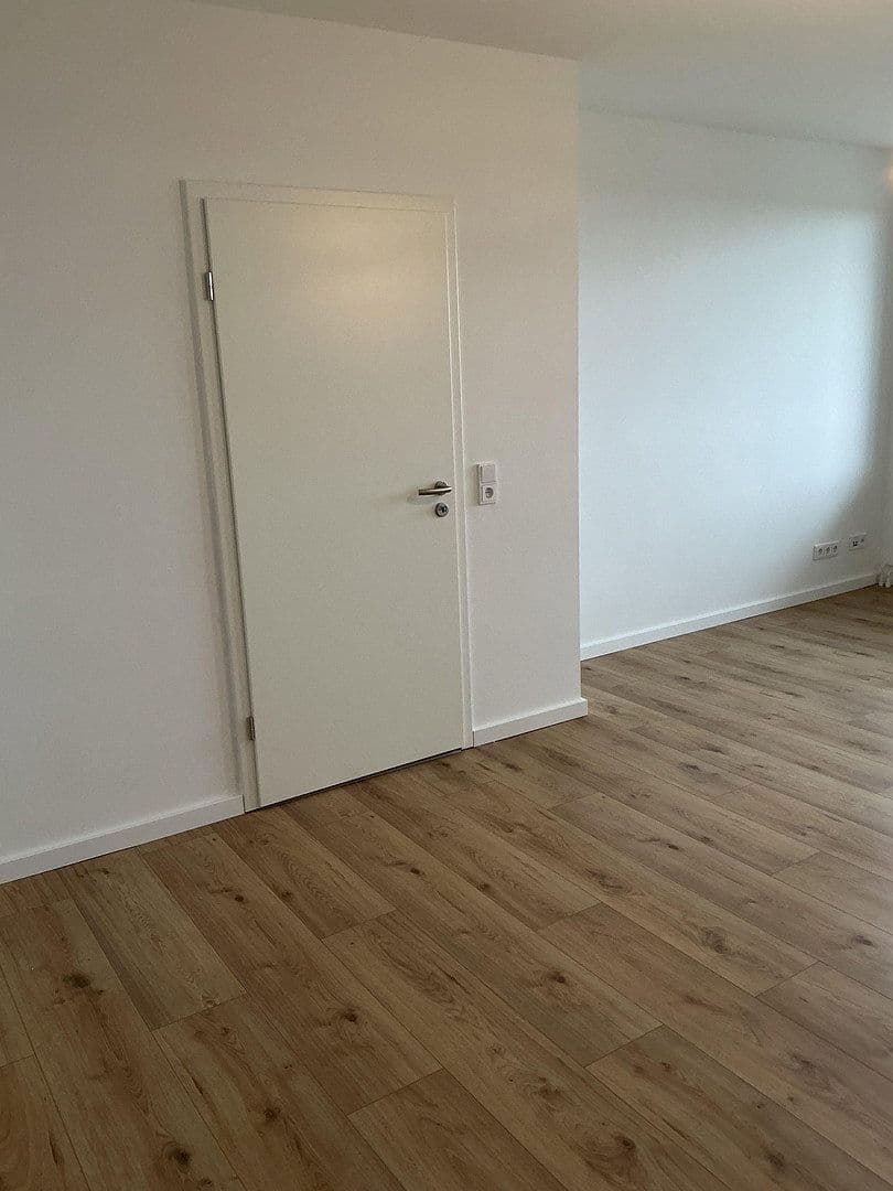 Pronájem bytu 3+1 70 m², Allerstrasse, Wolfsburg, Dolní Sasko Pronájem bytu 3+1 70 m², Allerstrasse, Wolfsburg, Dolní Sasko