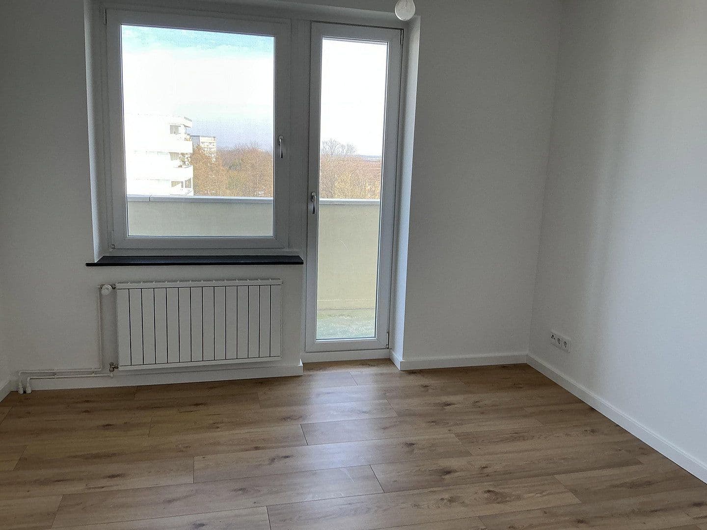Pronájem bytu 3+1 70 m², Allerstrasse, Wolfsburg, Dolní Sasko Pronájem bytu 3+1 70 m², Allerstrasse, Wolfsburg, Dolní Sasko