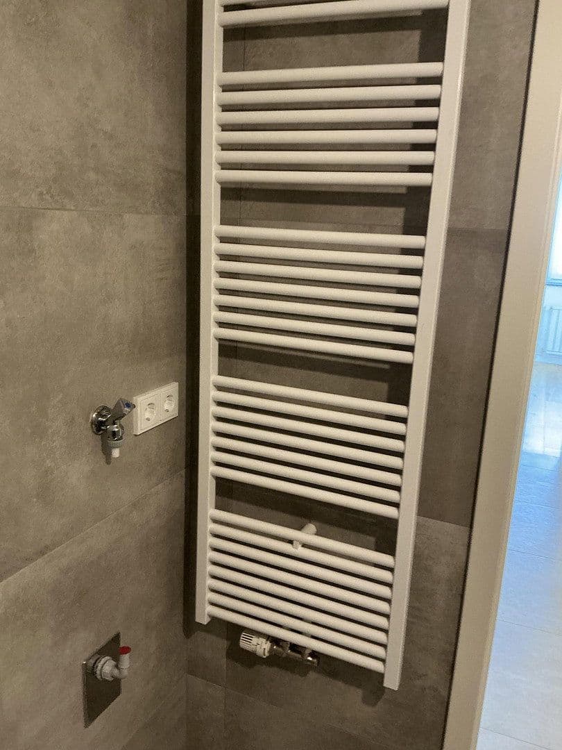 Pronájem bytu 3+1 70 m², Allerstrasse, Wolfsburg, Dolní Sasko Pronájem bytu 3+1 70 m², Allerstrasse, Wolfsburg, Dolní Sasko