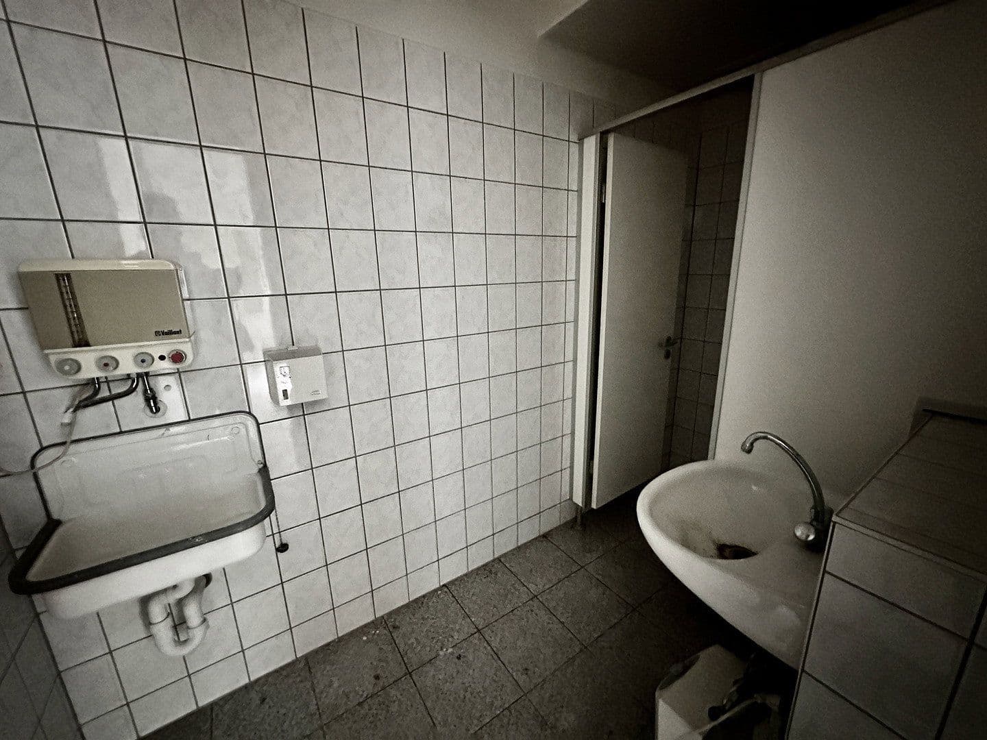 Pronájem nebytového prostoru 135 m², Burgstr. 44, Leverkusen, Severní Porýní-Vestfálsko Pronájem nebytového prostoru 135 m², Burgstr. 44, Leverkusen, Severní Porýní-Vestfálsko