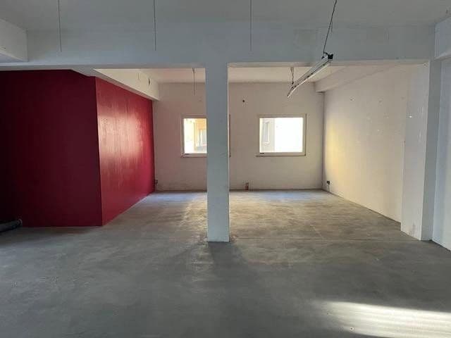 Pronájem nebytového prostoru 220 m², Burgstr.44, Leverkusen, Severní Porýní-Vestfálsko Pronájem nebytového prostoru 220 m², Burgstr.44, Leverkusen, Severní Porýní-Vestfálsko