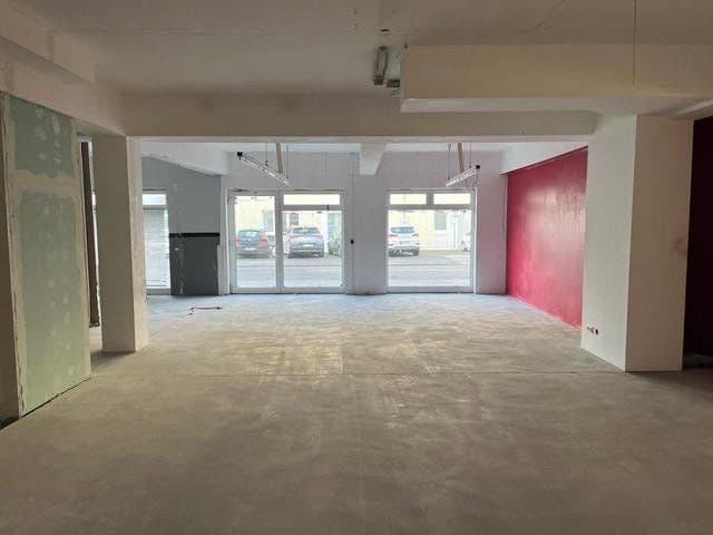 Pronájem nebytového prostoru 220 m², Burgstr.44, Leverkusen, Severní Porýní-Vestfálsko Pronájem nebytového prostoru 220 m², Burgstr.44, Leverkusen, Severní Porýní-Vestfálsko