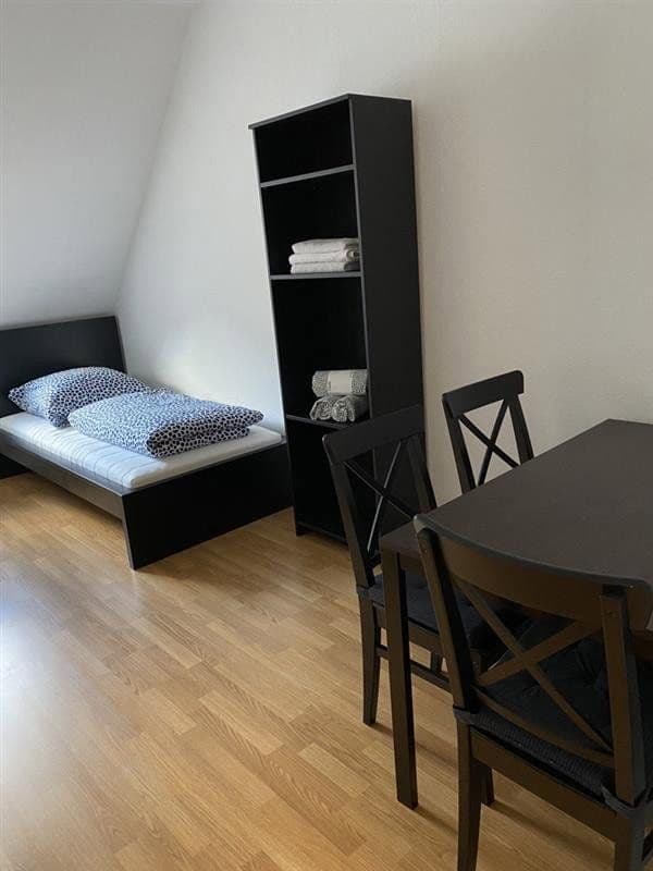 Pronájem bytu 1+1 40 m², Sinzigerstrasse 11, Bad Neuenahr-Ahrweiler, Porýní-Falc Pronájem bytu 1+1 40 m², Sinzigerstrasse 11, Bad Neuenahr-Ahrweiler, Porýní-Falc