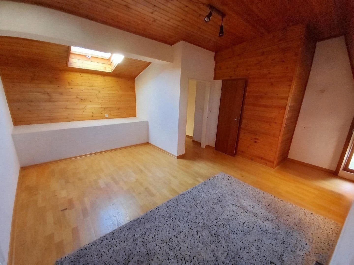 Prodej domu 131 m², pozemek 204 m², Zorneding, Bavorsko Prodej domu 131 m², pozemek 204 m², Zorneding, Bavorsko