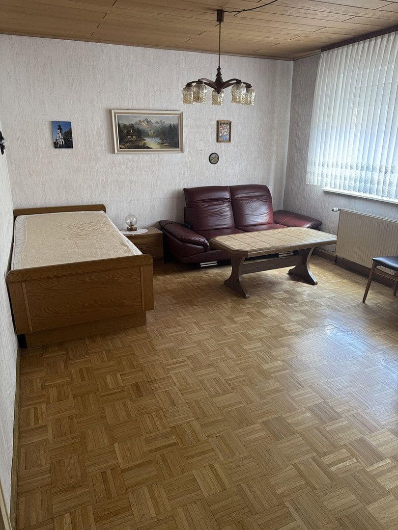 Prodej domu 149 m², pozemek 381 m², Engelstraße 6, Philippsburg, Bádensko-Württembersko Prodej domu 149 m², pozemek 381 m², Engelstraße 6, Philippsburg, Bádensko-Württembersko