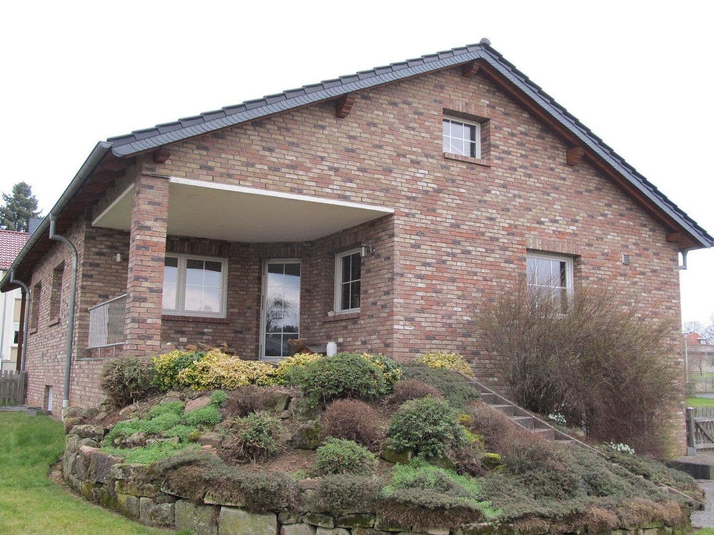 Prodej domu 210 m², pozemek 694 m², Hohenroda, Hessen Prodej domu 210 m², pozemek 694 m², Hohenroda, Hessen