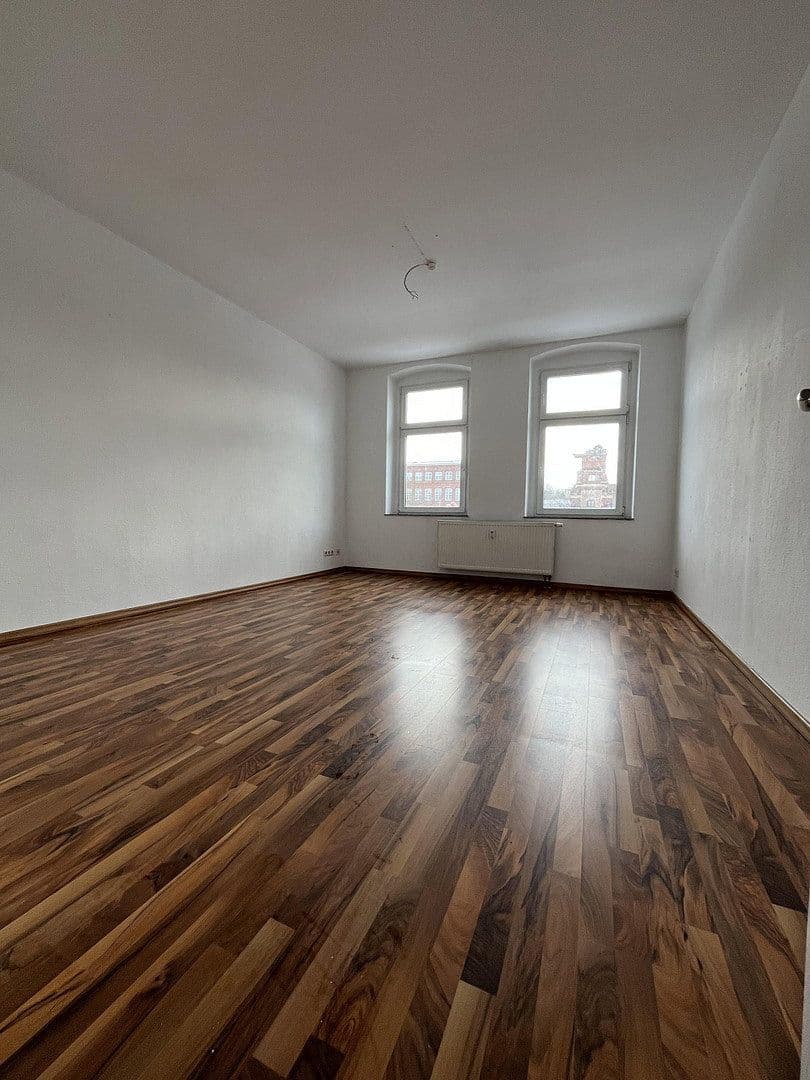 Pronájem bytu 5+1 110 m², Voigtstraße 32, Chemnitz, Sasko Pronájem bytu 5+1 110 m², Voigtstraße 32, Chemnitz, Sasko