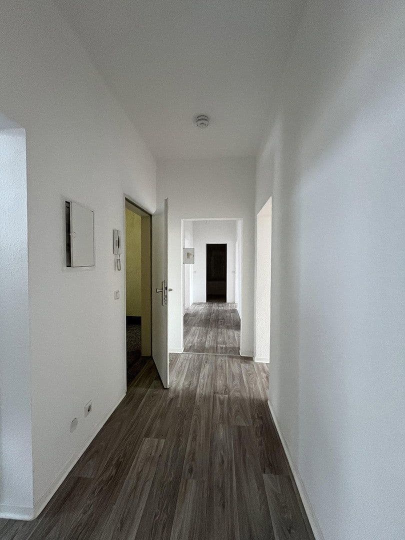 Pronájem bytu 5+1 110 m², Voigtstraße 32, Chemnitz, Sasko Pronájem bytu 5+1 110 m², Voigtstraße 32, Chemnitz, Sasko