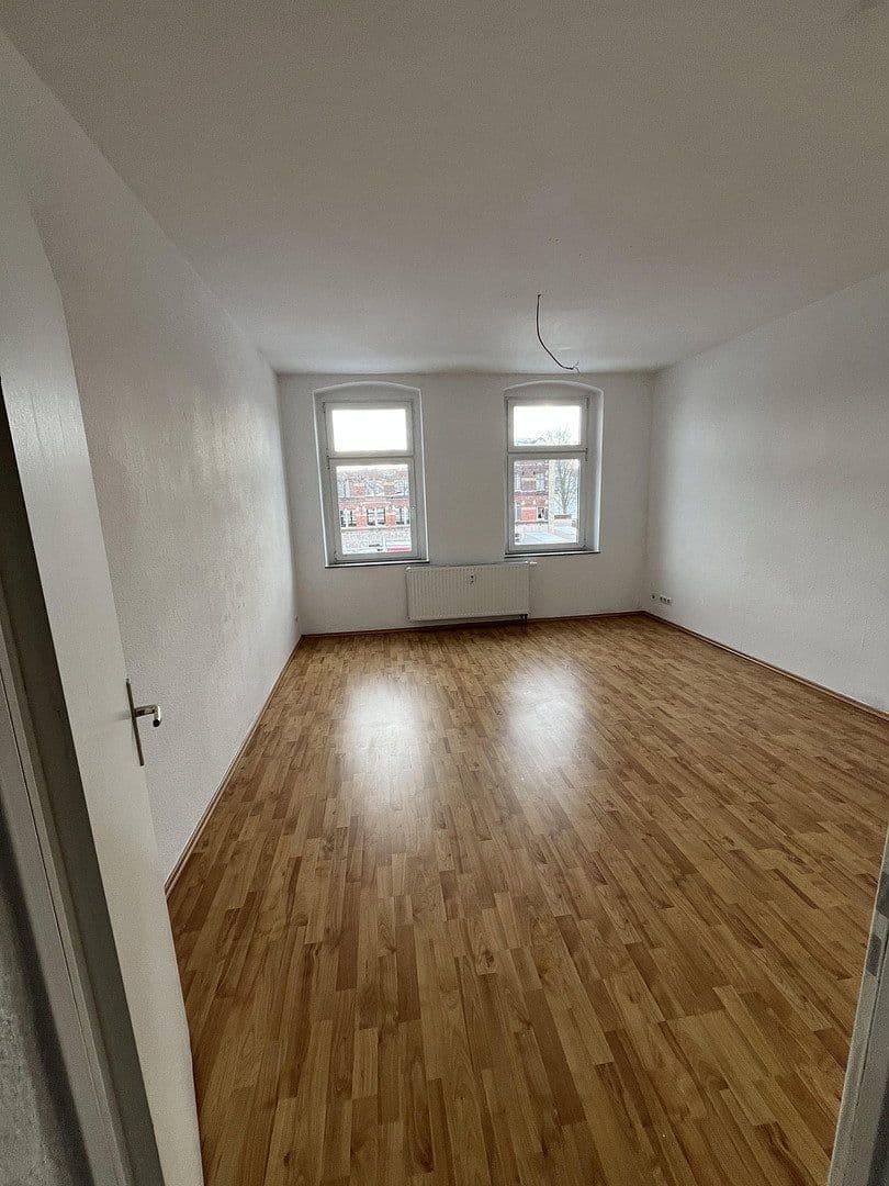 Pronájem bytu 5+1 110 m², Voigtstraße 32, Chemnitz, Sasko Pronájem bytu 5+1 110 m², Voigtstraße 32, Chemnitz, Sasko