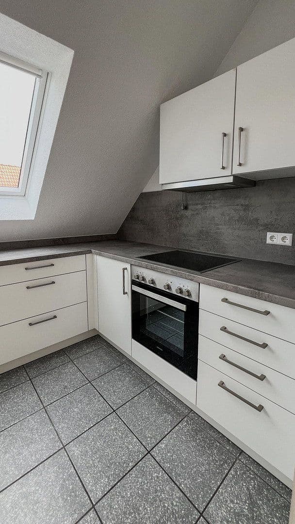 Prodej bytu 4+1 92 m², Pfälzerstraße 33, Neckarsulm, Bádensko-Württembersko Prodej bytu 4+1 92 m², Pfälzerstraße 33, Neckarsulm, Bádensko-Württembersko