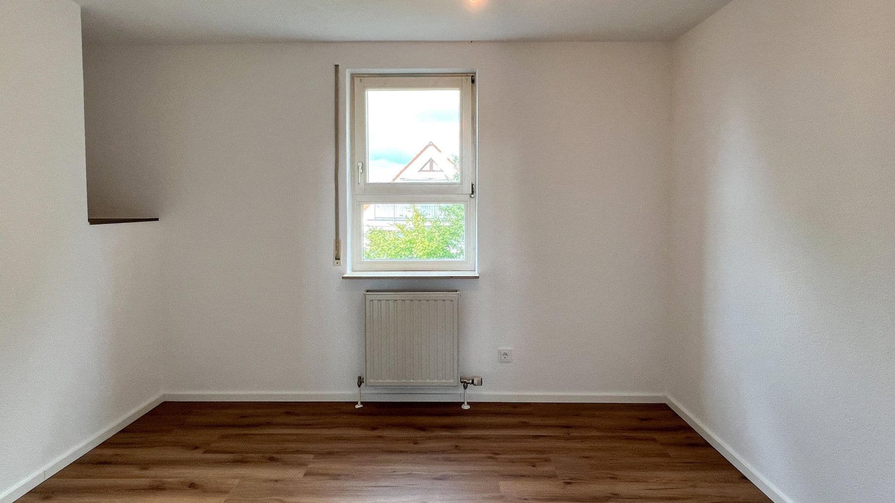 Prodej bytu 4+1 92 m², Pfälzerstraße 33, Neckarsulm, Bádensko-Württembersko Prodej bytu 4+1 92 m², Pfälzerstraße 33, Neckarsulm, Bádensko-Württembersko