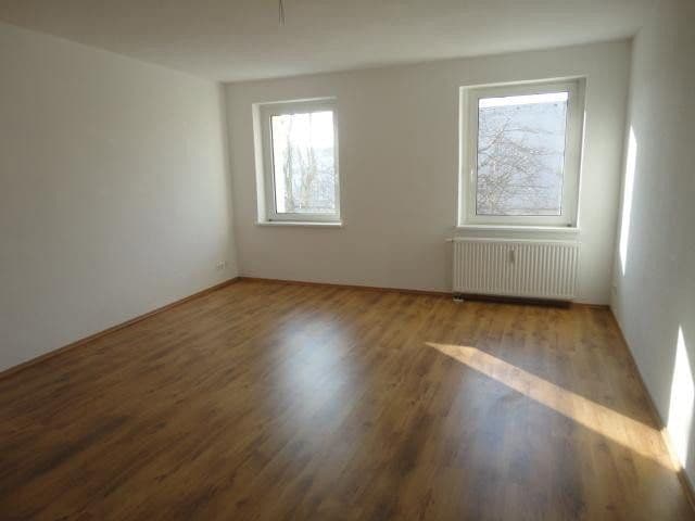 Pronájem bytu 4+1 98 m², Magdeburg, Sasko-Anhaltsko Pronájem bytu 4+1 98 m², Magdeburg, Sasko-Anhaltsko