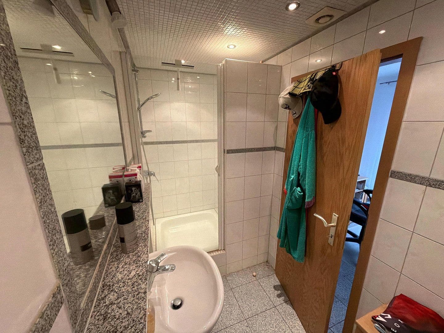 Prodej domu 220 m², pozemek 561 m², Marburg, Hessen Prodej domu 220 m², pozemek 561 m², Marburg, Hessen