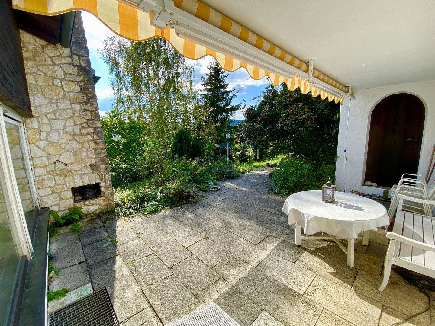 Prodej domu 240 m², pozemek 1.215 m², Panoramaweg 15, Rudersberg, Bádensko-Württembersko Prodej domu 240 m², pozemek 1.215 m², Panoramaweg 15, Rudersberg, Bádensko-Württembersko