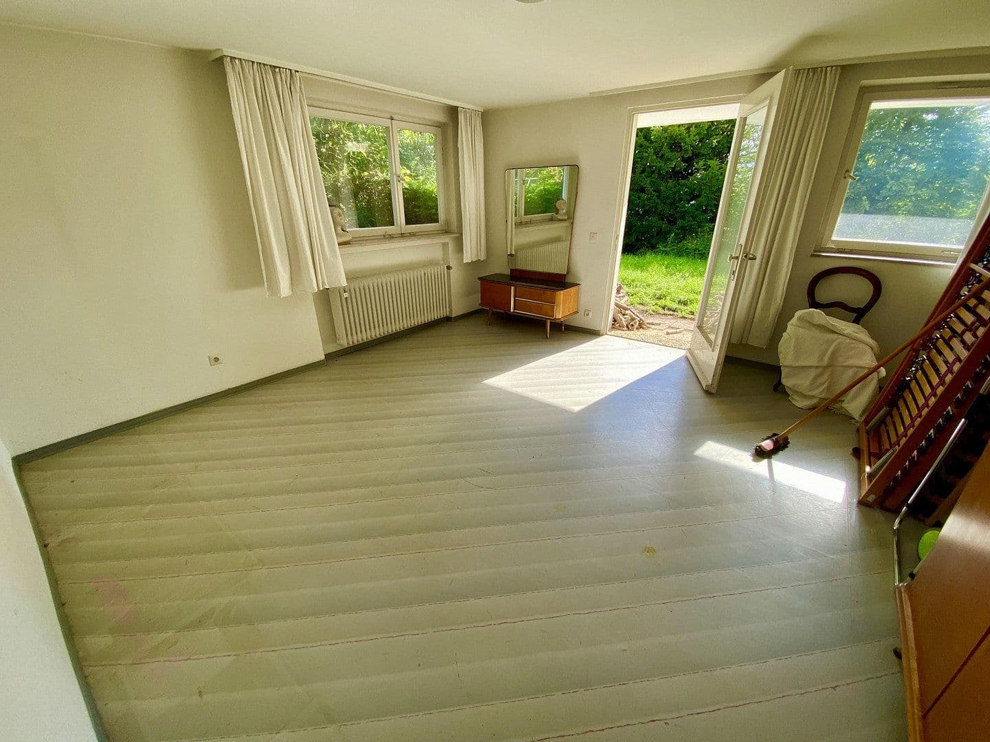 Prodej domu 240 m², pozemek 1.215 m², Panoramaweg 15, Rudersberg, Bádensko-Württembersko Prodej domu 240 m², pozemek 1.215 m², Panoramaweg 15, Rudersberg, Bádensko-Württembersko