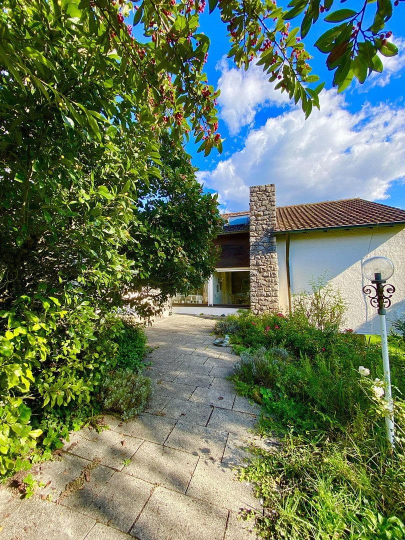 Prodej domu 240 m², pozemek 1.215 m², Panoramaweg 15, Rudersberg, Bádensko-Württembersko Prodej domu 240 m², pozemek 1.215 m², Panoramaweg 15, Rudersberg, Bádensko-Württembersko