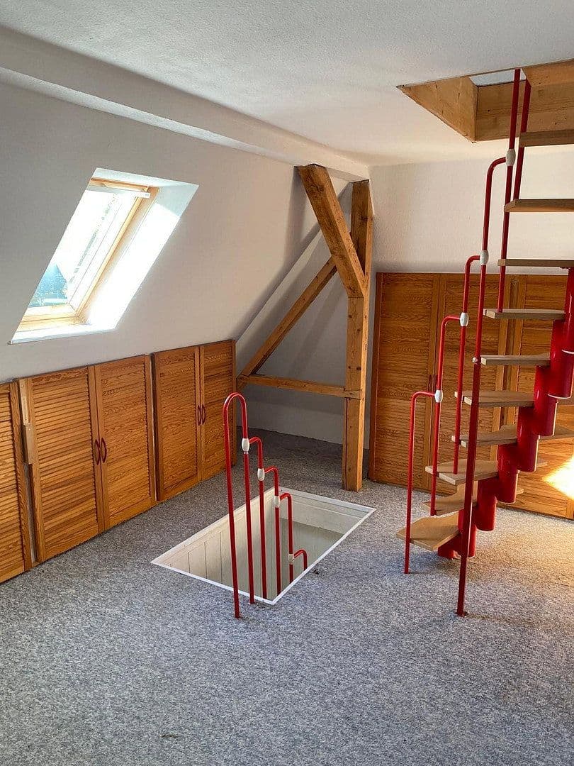 Prodej domu 200 m², pozemek 1.000 m², Chemnitz, Sasko Prodej domu 200 m², pozemek 1.000 m², Chemnitz, Sasko