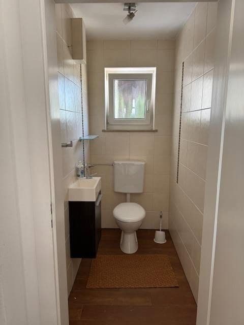 Pronájem bytu 5+1 122 m², Berg, Bavorsko Pronájem bytu 5+1 122 m², Berg, Bavorsko