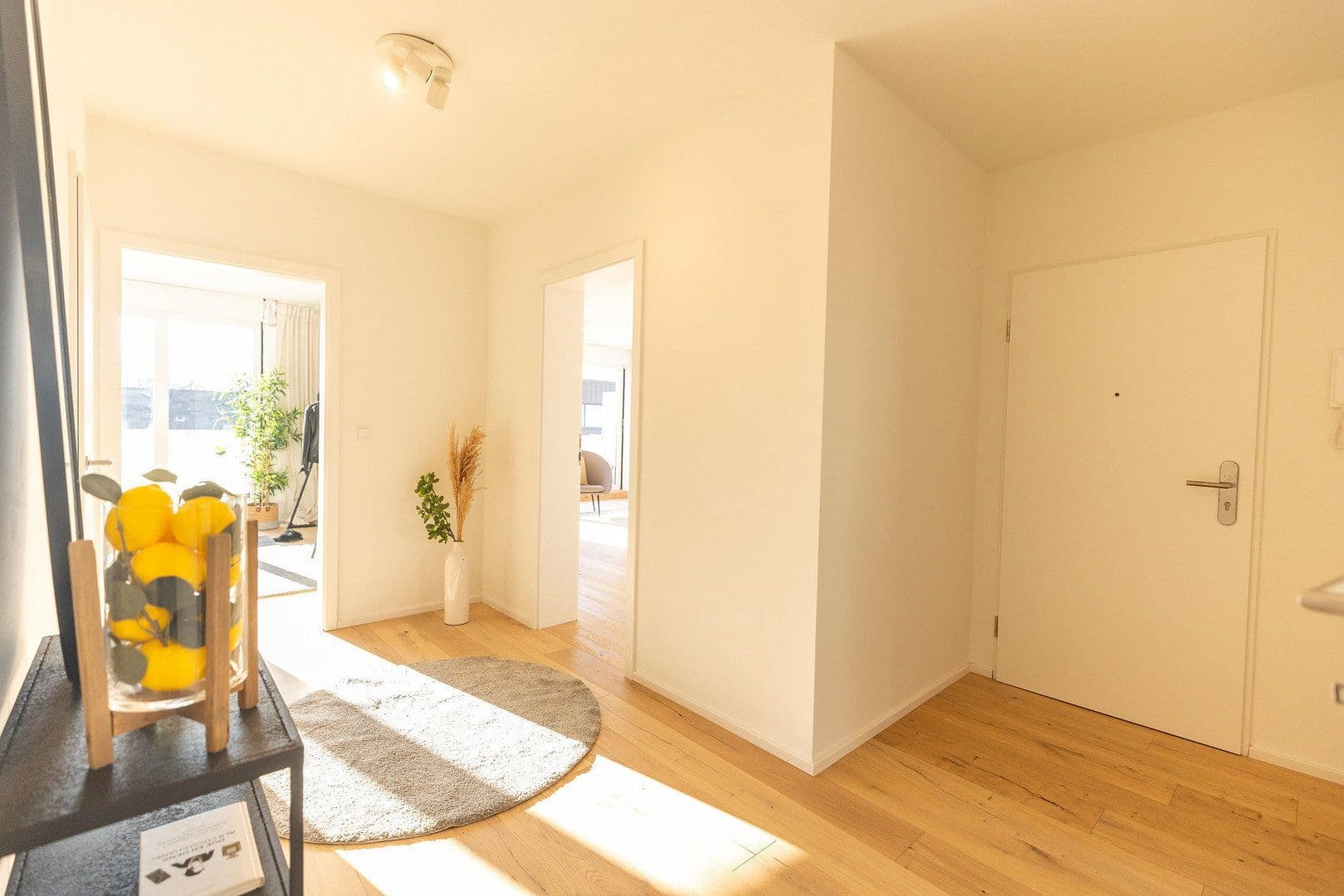 Pronájem bytu 3+1 91 m², Düsseldorf, Severní Porýní-Vestfálsko Pronájem bytu 3+1 91 m², Düsseldorf, Severní Porýní-Vestfálsko